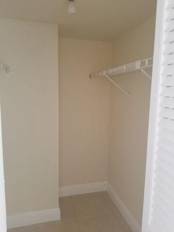 720 N Dixie Highway, Unit 202, Lantana, FL 33462 Photo