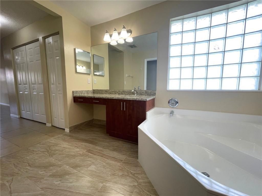 18062 SW 27th Street, Miramar, FL 33029 Photo