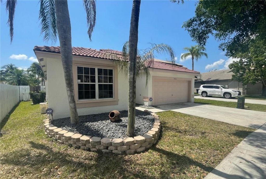 18062 SW 27th Street, Miramar, FL 33029 Photo