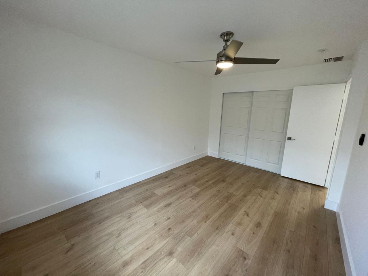 4140 Inverrary Drive, Unit Apt 15e, Lauderhill, FL 33319 Photo