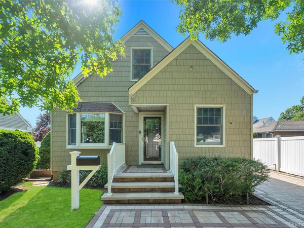 2518 Harvey Avenue , Oceanside, NY 11572