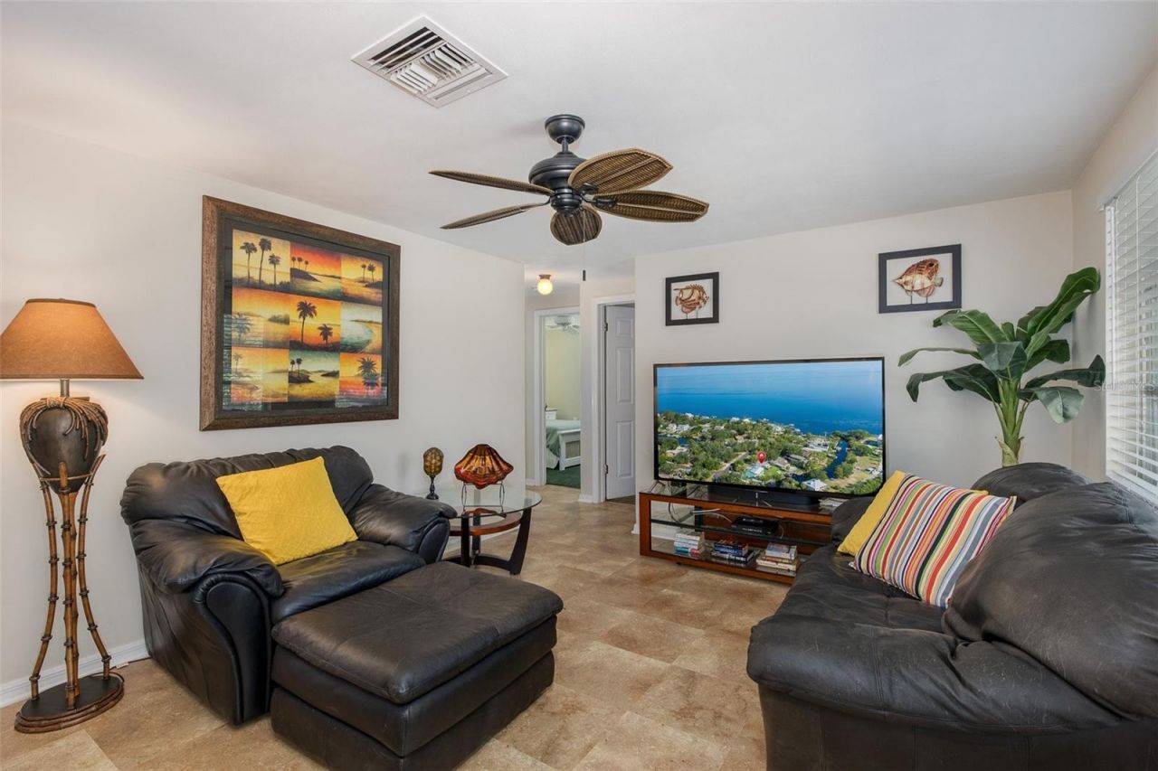 3318 Pineview Drive , Holiday, FL 34691 Photo