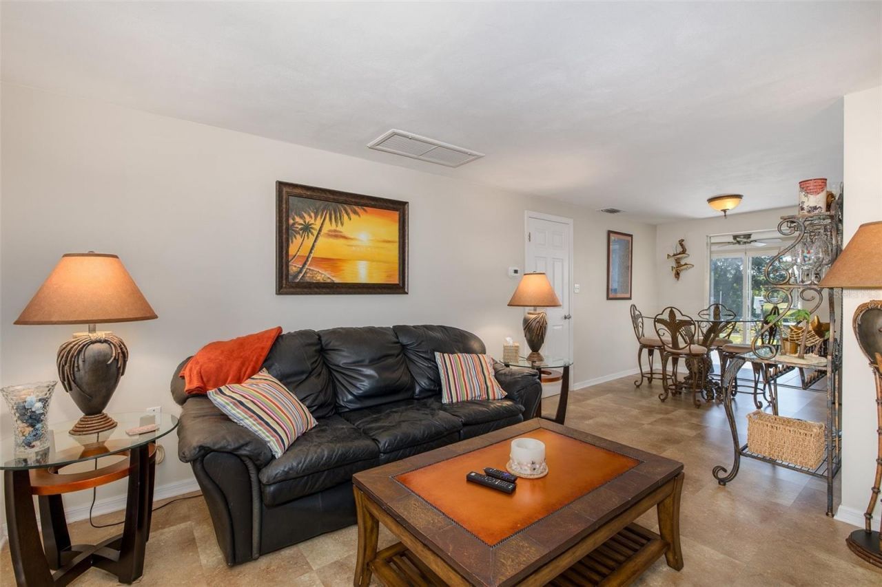 3318 Pineview Drive , Holiday, FL 34691 Photo