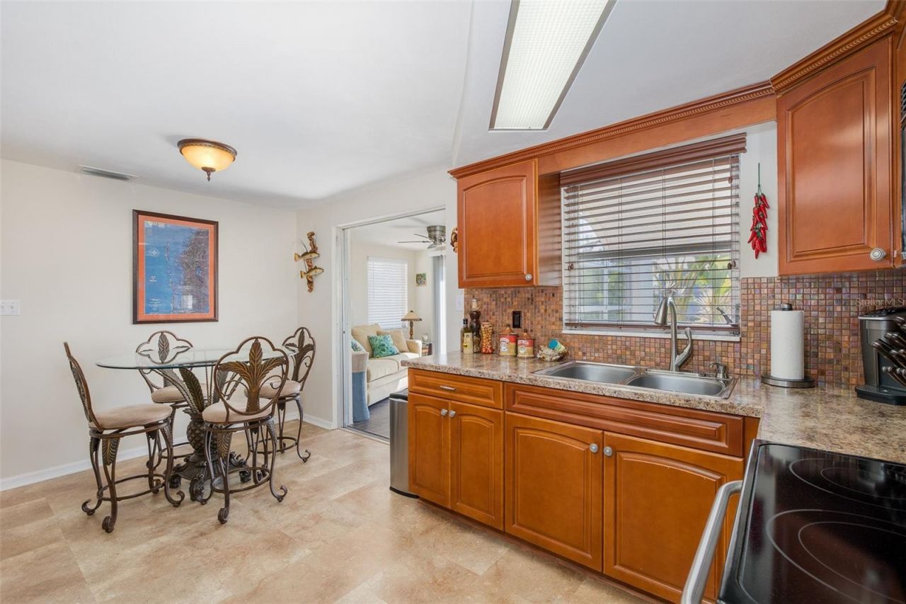 3318 Pineview Drive , Holiday, FL 34691 Photo