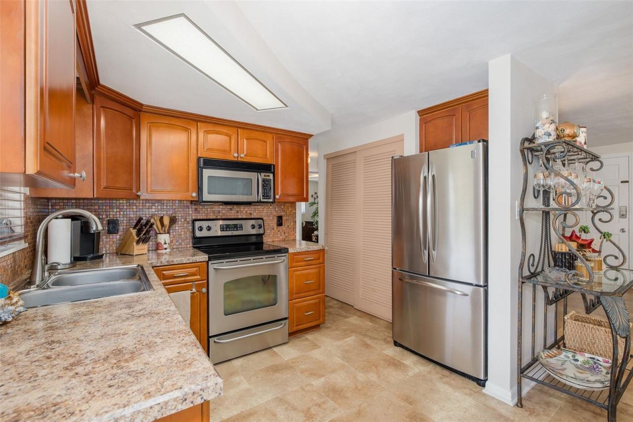 3318 Pineview Drive , Holiday, FL 34691 Photo