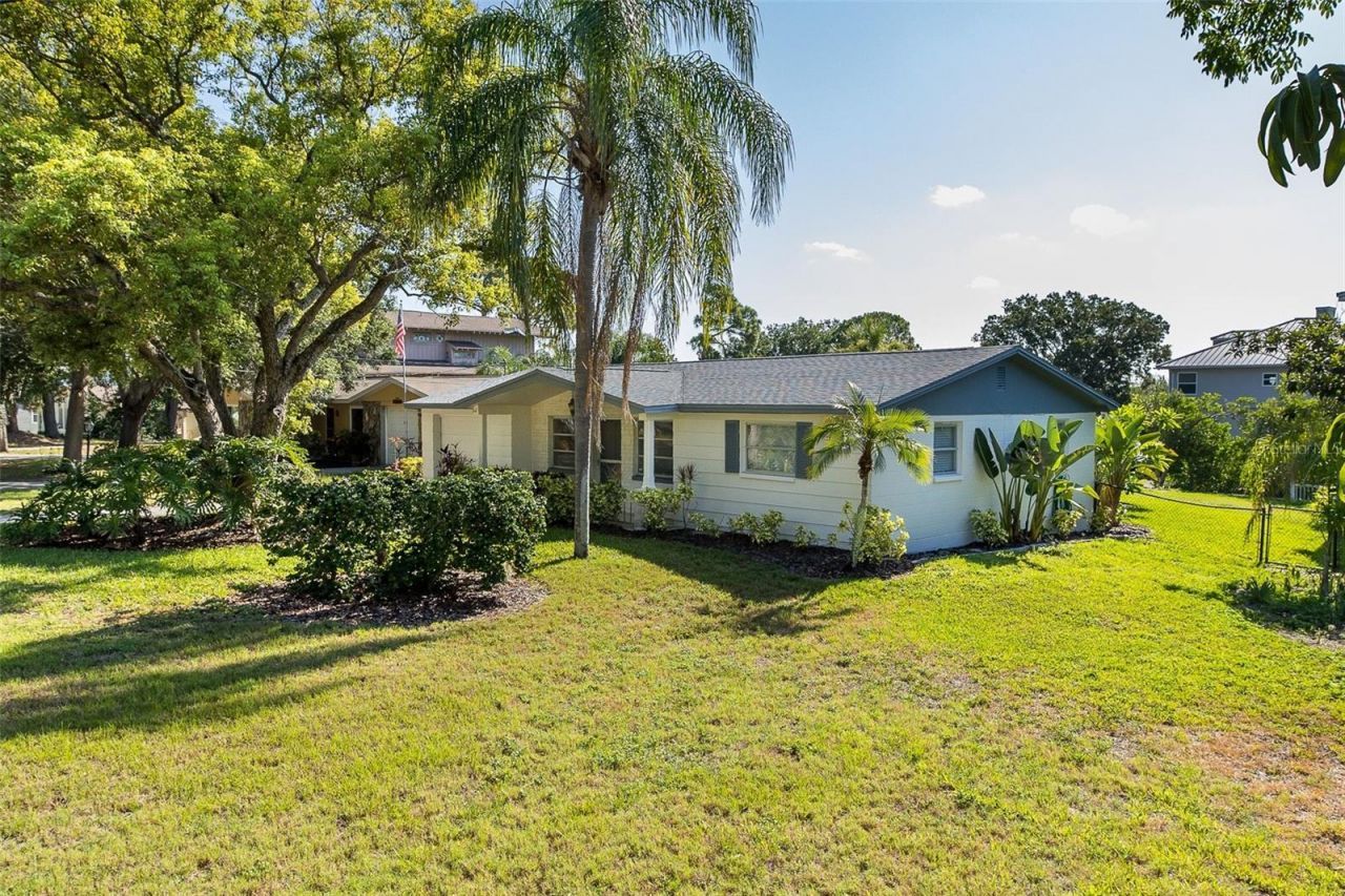 3318 Pineview Drive , Holiday, FL 34691 Photo