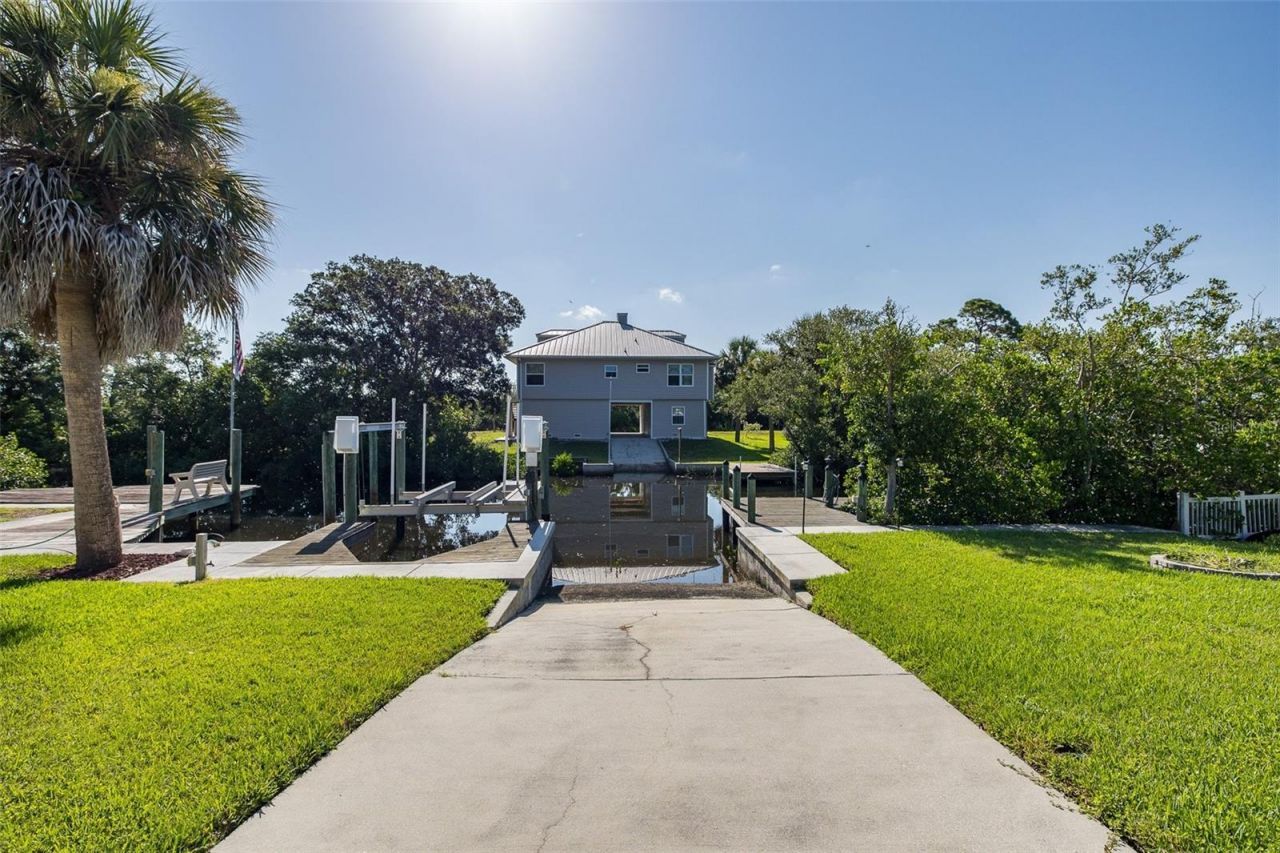 3318 Pineview Drive , Holiday, FL 34691 Photo