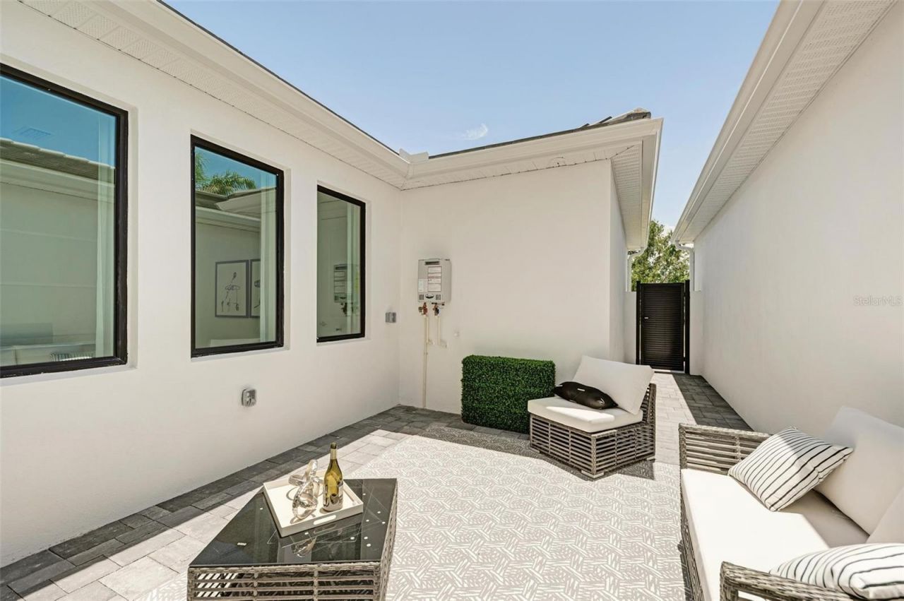 6013 White Mangrove Lane, Bradenton, FL 34210 Photo