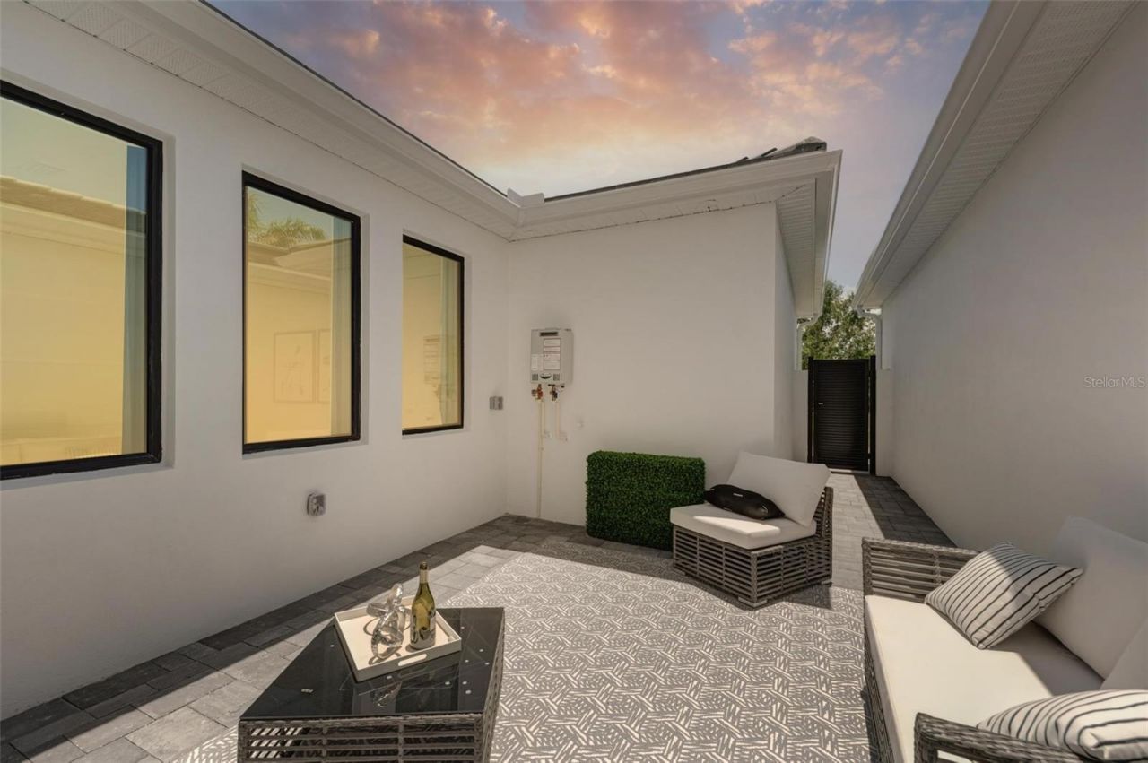 6013 White Mangrove Lane, Bradenton, FL 34210 Photo