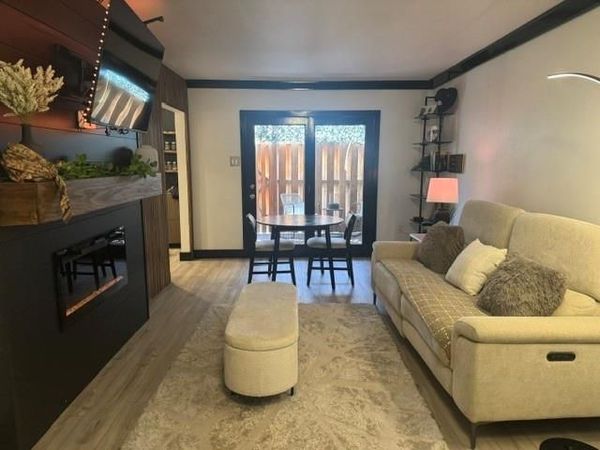 15931 Stillwood Street, Unit 1095, Dallas, TX 75248