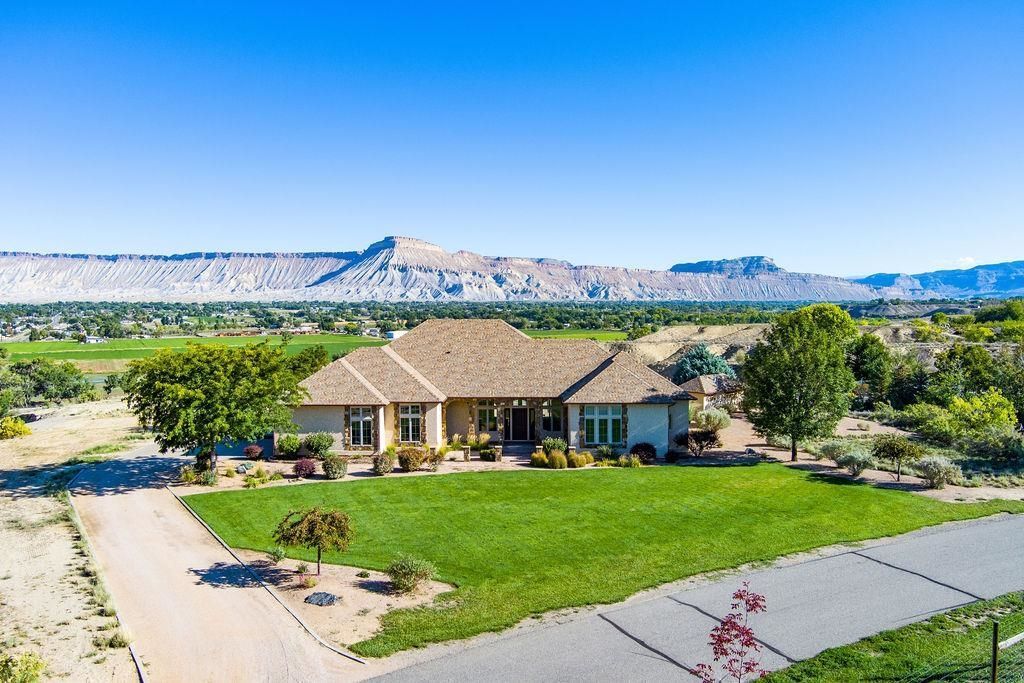 365 Vino Tinto Lane , Palisade, CO 81526 Main Photo