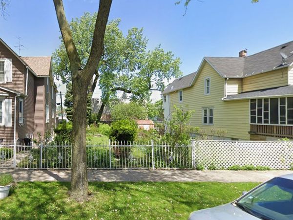 4635 W Erie Street , Chicago, IL 60644