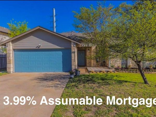 2402 Susan LN, Leander, TX 78641