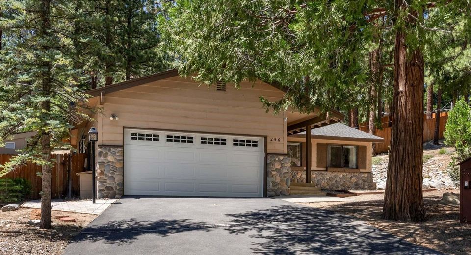 256 Mcfaul Way, Zephyr Cove, NV 89448 Photo