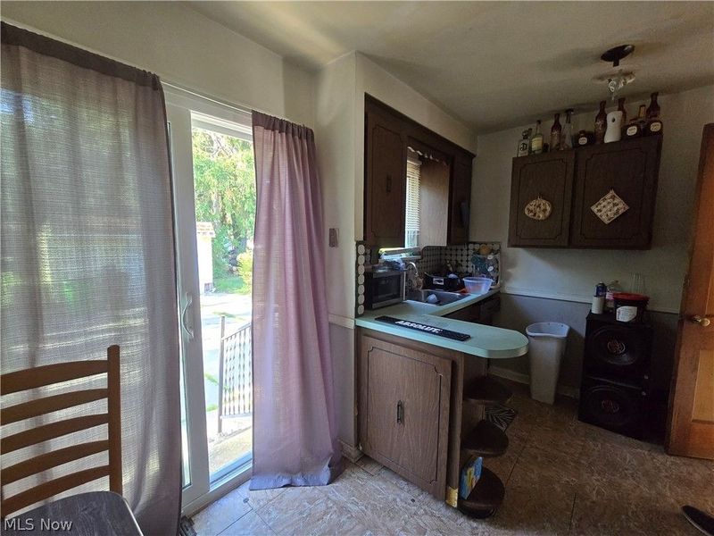 19403 Ridgewood Avenue, Warrensville Heights, OH 44122 Photo 6