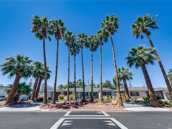 1112 5th Place , Las Vegas, NV 89104