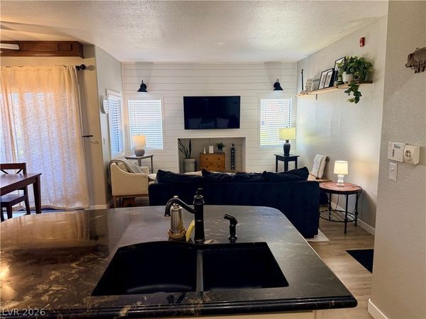 8250 N Grand Canyon Drive, Unit 1076, Las Vegas, NV 89166