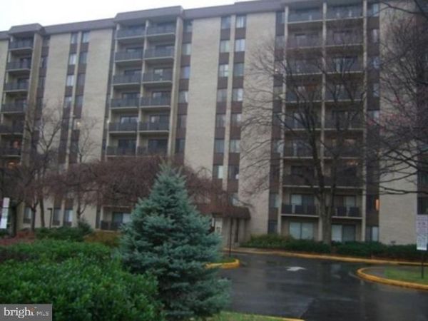 6001 ARLINGTON BOULEVARD, Unit 504, FALLS CHURCH, VA 22044