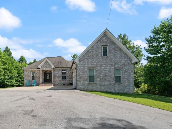 226 Walton Rd , Hampshire, TN 38461