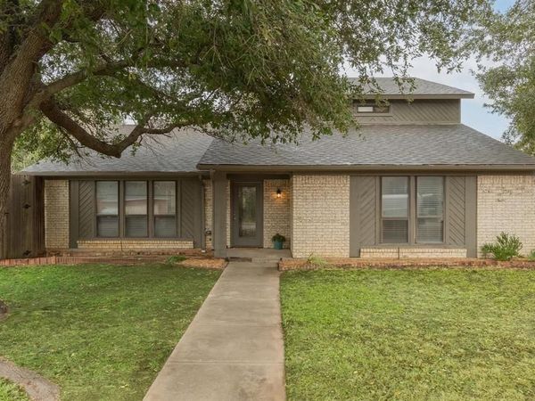 4605 Bayonne Court, Arlington, TX 76016