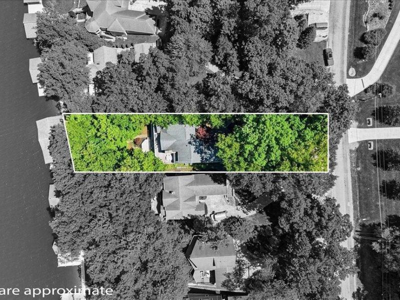657 King Beach Drive, Howard, OH 43028 Photo 13