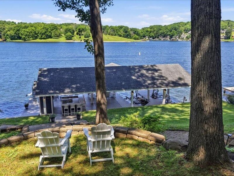 657 King Beach Drive, Howard, OH 43028 Photo 8
