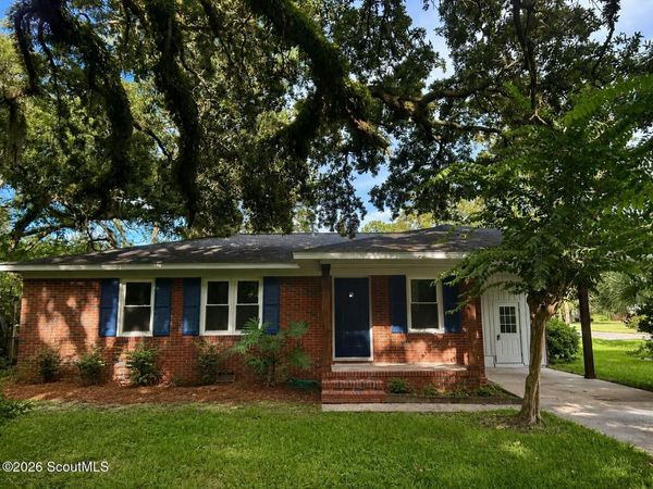 200 Reynolds Street, Brunswick, GA 31520