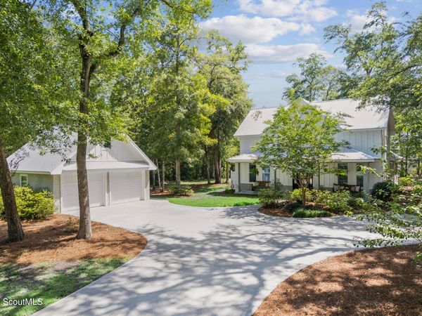 394 River Pl Drive , Waverly, GA 31565