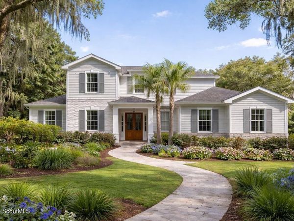 111 Bay Berry Circle, St. Simons Island, GA 31522