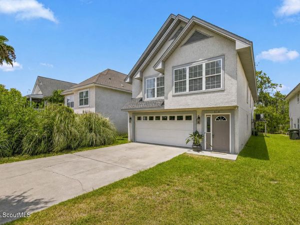 614 Cedar Street, St. Simons Island, GA 31522