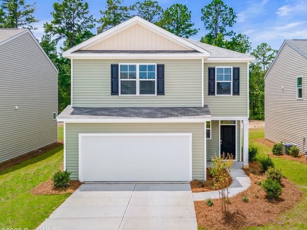 1067 Lakes Boulevard , Brunswick, GA 31525