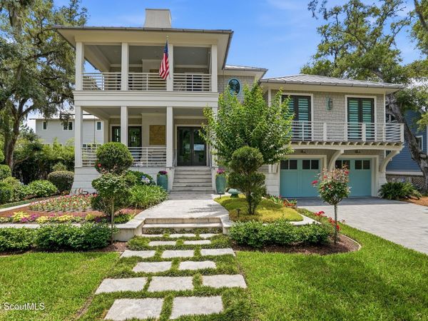 1082 Village Oaks Lane, St. Simons Island, GA 31522