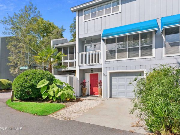 207 Pelican Place, St. Simons Island, GA 31522