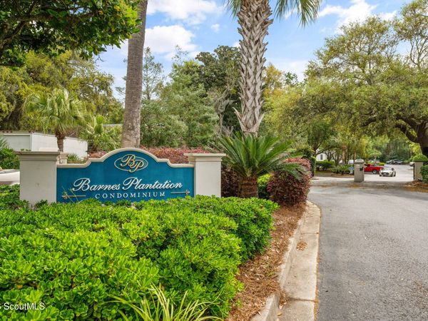 1704 Frederica Road , St. Simons Island, GA 31522