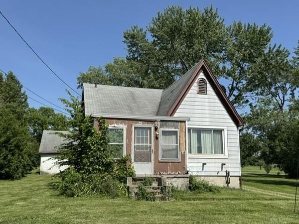 8934 Peters Pike, Vandalia, OH 45377