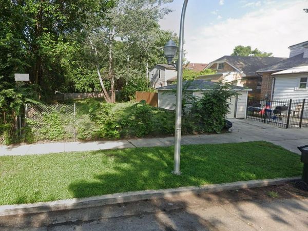 451 N Avers Avenue , Chicago, IL 60624