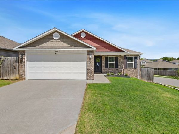766 S Jaybird Lane , Fayetteville, AR 72701