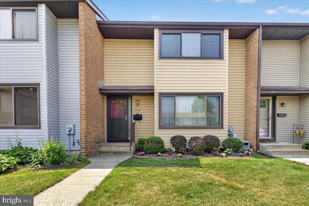 255 Probasco Road, East Windsor, NJ 08520 Main Photo