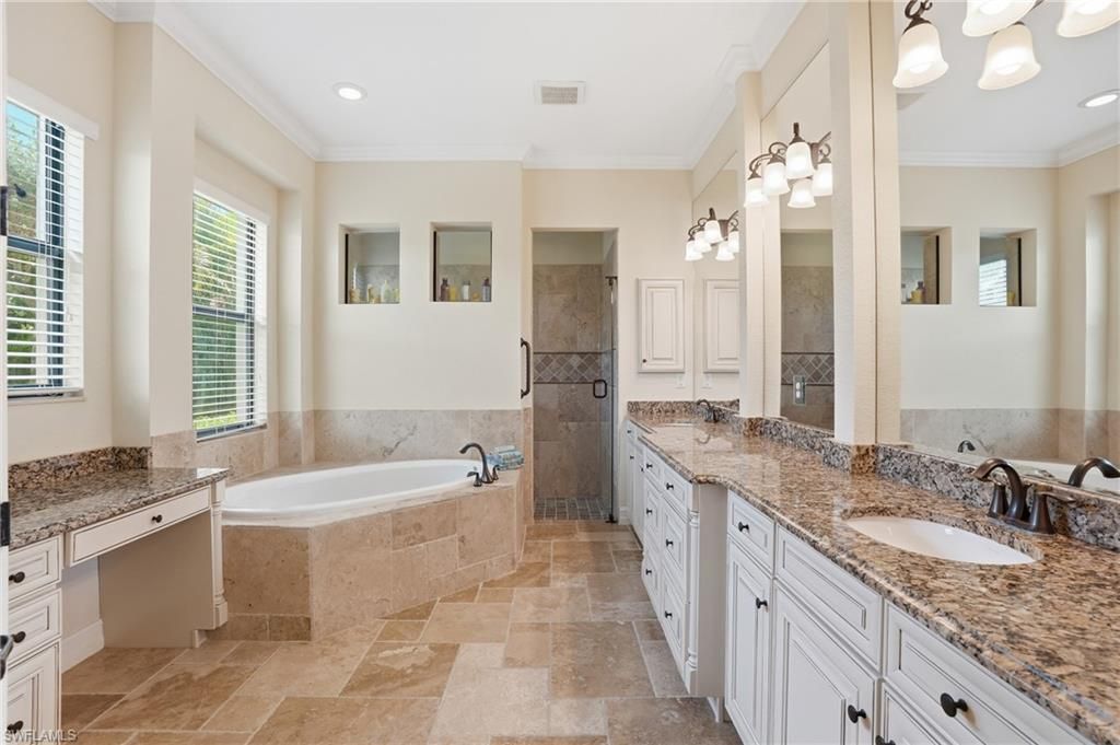 3266 Runaway Ln, Naples, FL 34114 Photo