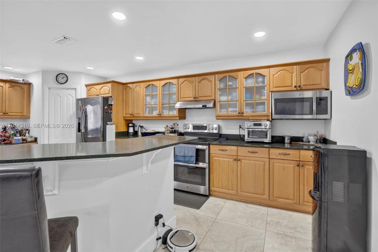 19322 NW 11th St , Pembroke Pines, FL 33029 Photo