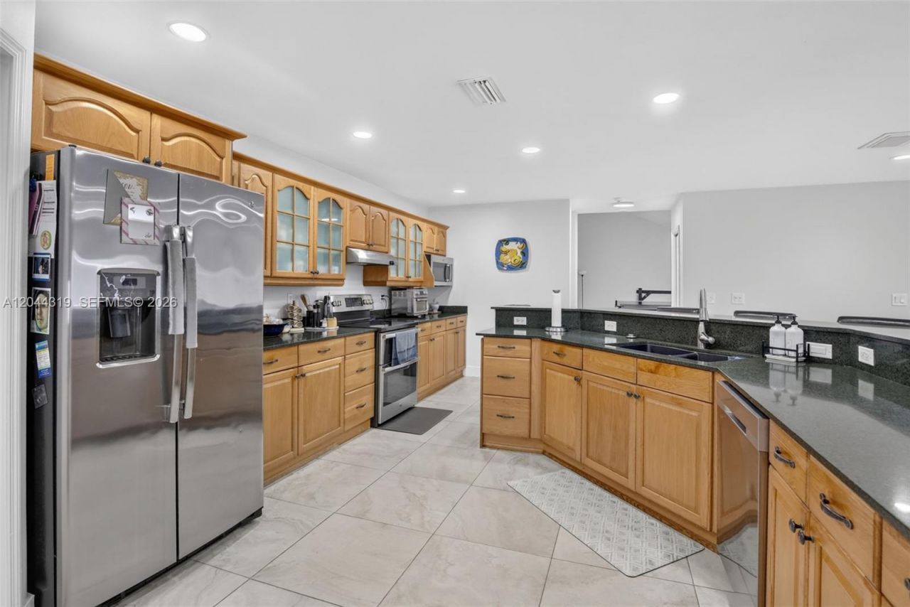 19322 NW 11th St , Pembroke Pines, FL 33029 Photo
