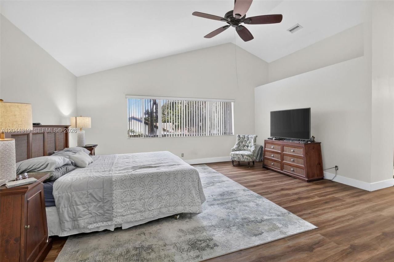19322 NW 11th St , Pembroke Pines, FL 33029 Photo