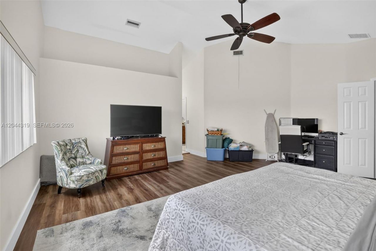 19322 NW 11th St , Pembroke Pines, FL 33029 Photo