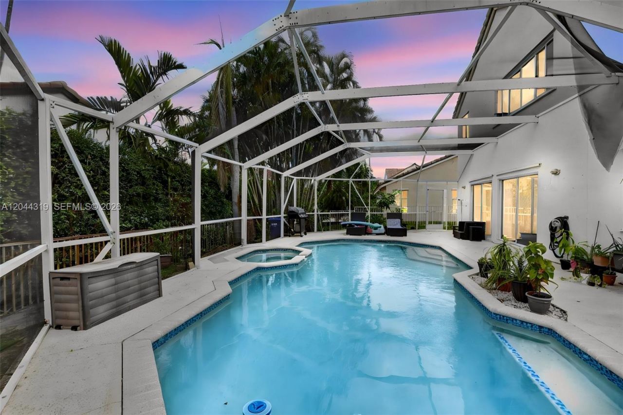 19322 NW 11th St , Pembroke Pines, FL 33029 Photo