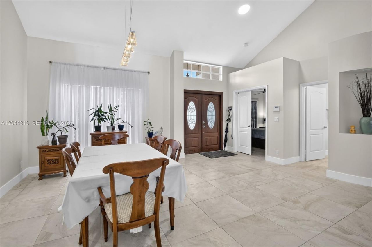 19322 NW 11th St , Pembroke Pines, FL 33029 Photo