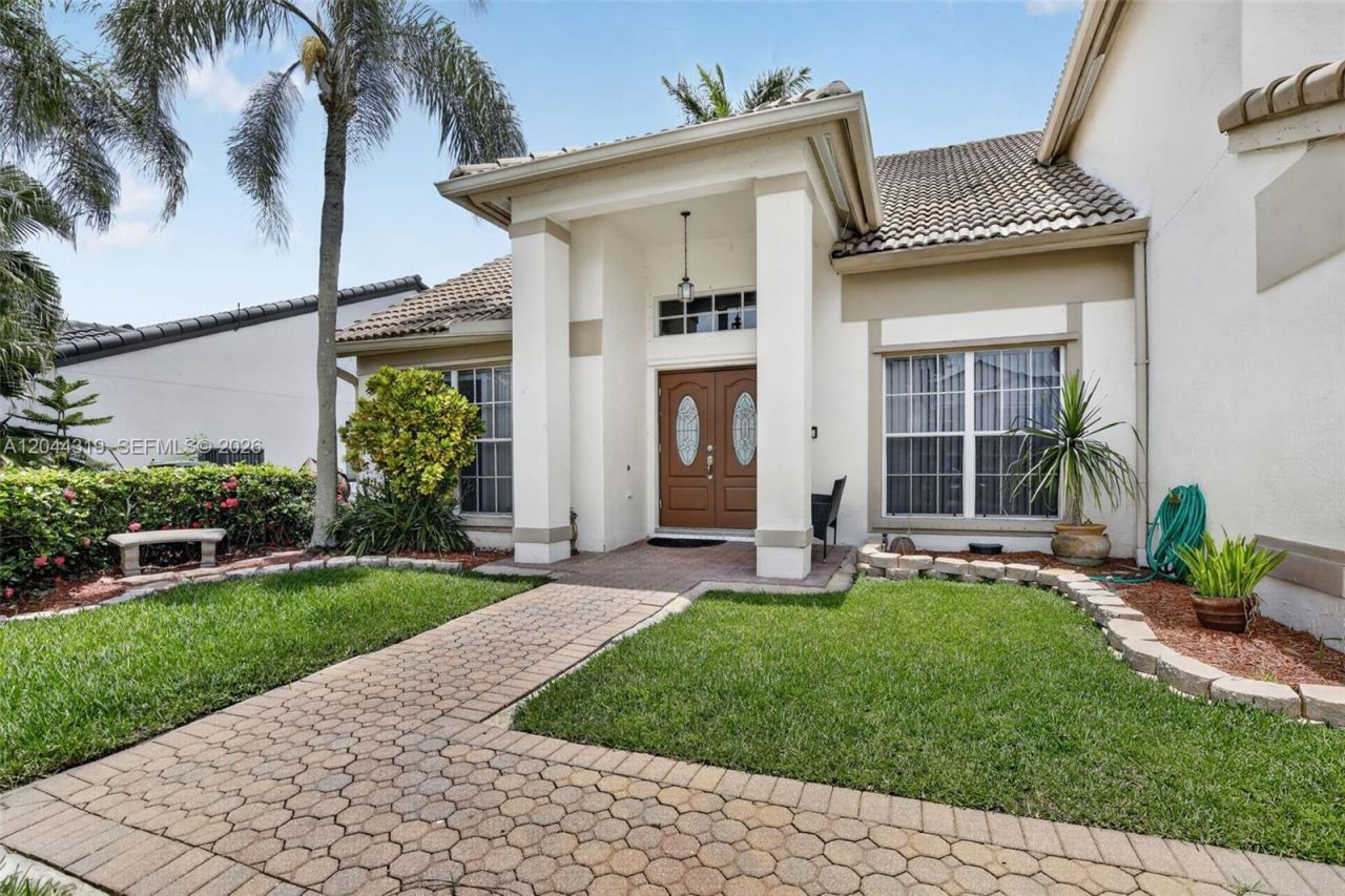 19322 NW 11th St , Pembroke Pines, FL 33029 Photo