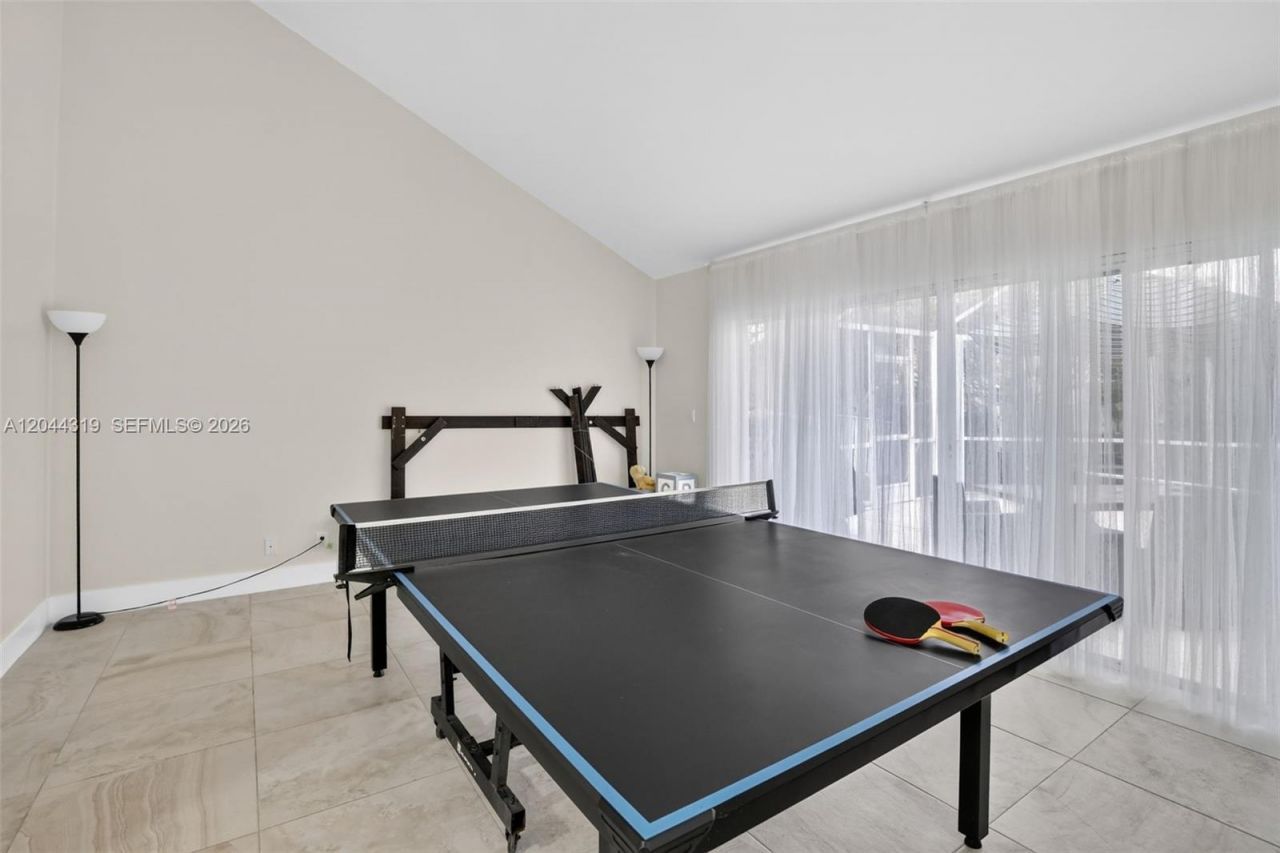 19322 NW 11th St , Pembroke Pines, FL 33029 Photo