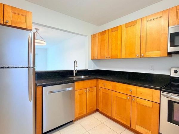 7705 Camino Real , Unit B413, Miami, FL 33143
