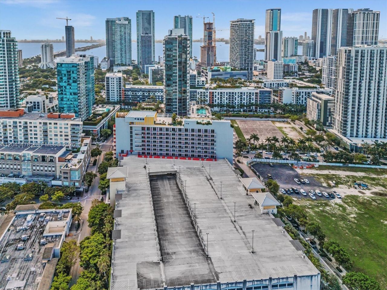 90 NE 32nd St, Unit 724, Miami, FL 33137 Photo