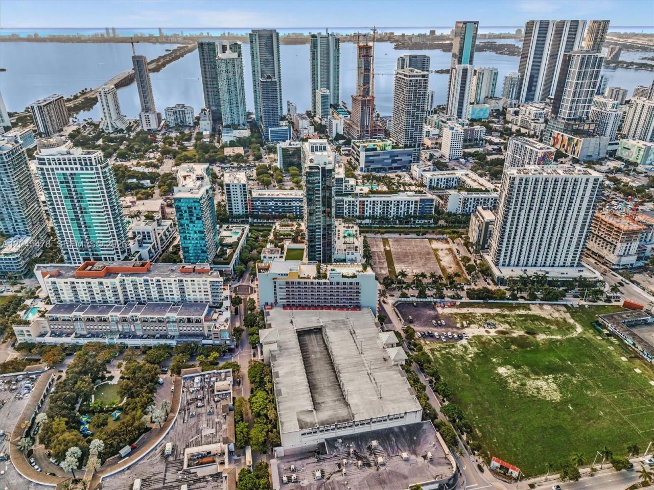 90 NE 32nd St, Unit 724, Miami, FL 33137 Photo
